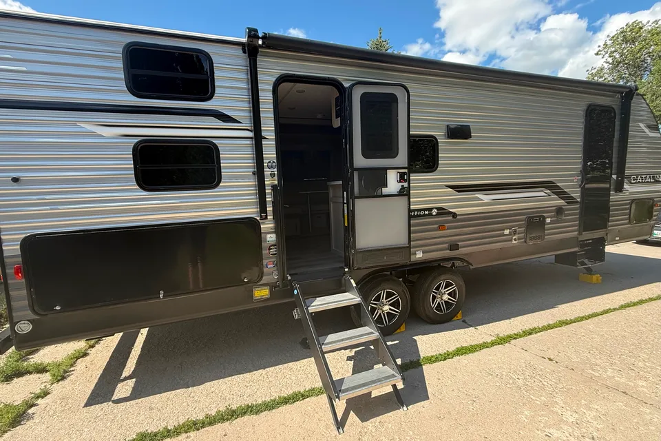 Coachmen Catalina Travel Trailer