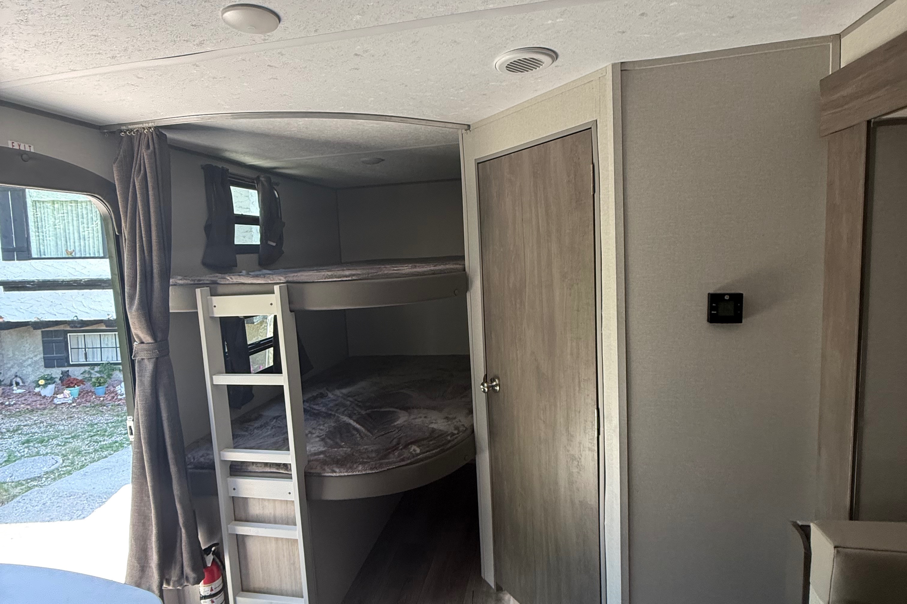 Coachmen Catalina Travel Trailer