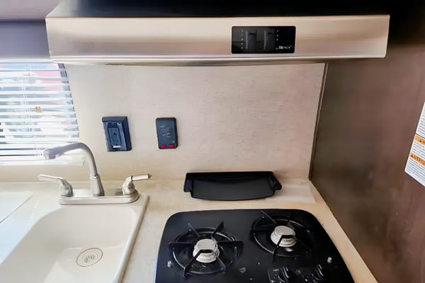 Clean, family and pet friendly, Forest River Wolf Pup 16BHS Travel Trailer
