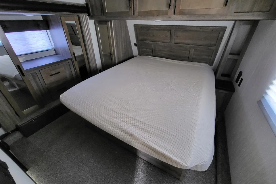 Unlimited Generator Use!!! Rv Rentals Way of Life's Forest River 324A13WS Fifth Wheel CR1