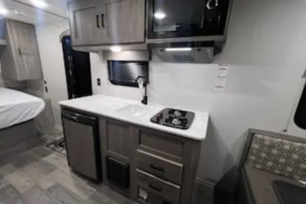 2022 keystone Springdale mini 1750rd