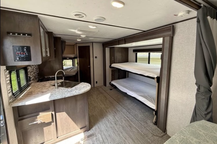 Perfect Midsize Aspen Trail! Sleeps 8