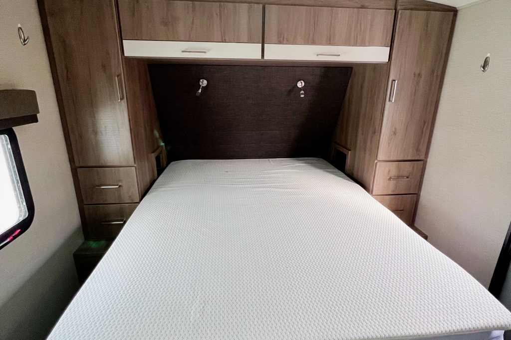 Scott's Grand Design Imagine 2910BH Travel Trailer