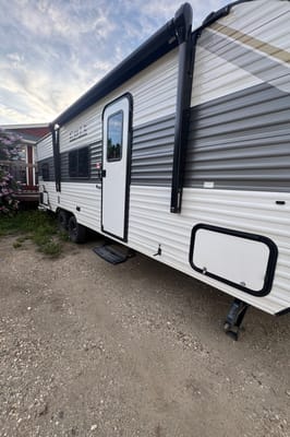 Jefrey's Open range 25 BH Travel Trailer