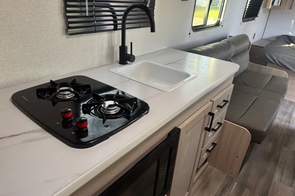 Jefrey's Open range 25 BH Travel Trailer