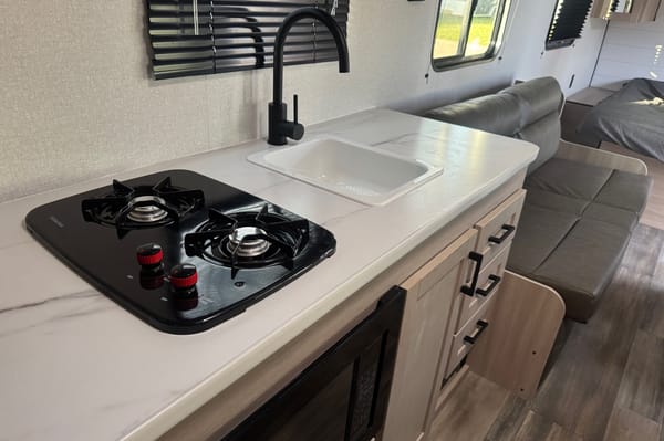 Jefrey's Open range 25 BH Travel Trailer