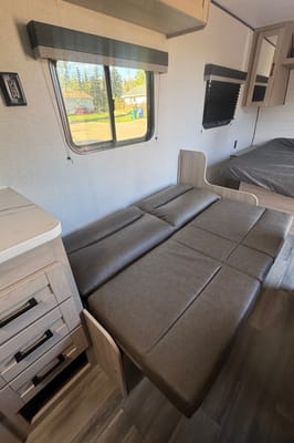 Jefrey's Open range 25 BH Travel Trailer