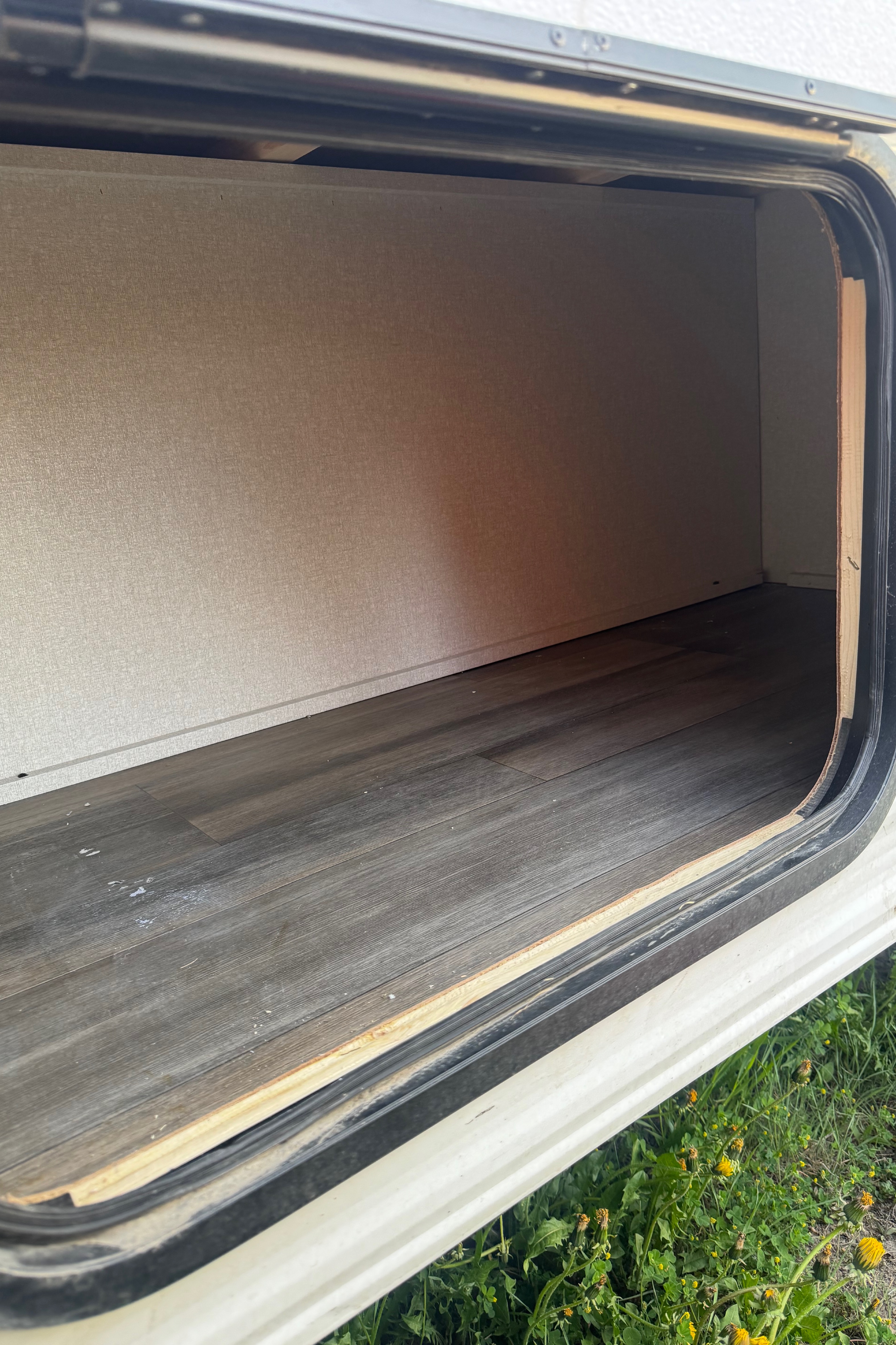 Jefrey's Open range 25 BH Travel Trailer