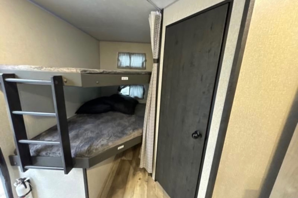 Jeff's KZ Connect 251BHK Travel Trailer