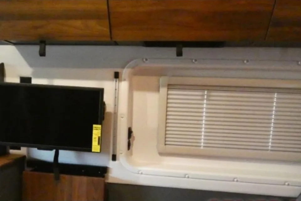 No Boon Docking-Winnebago Roam