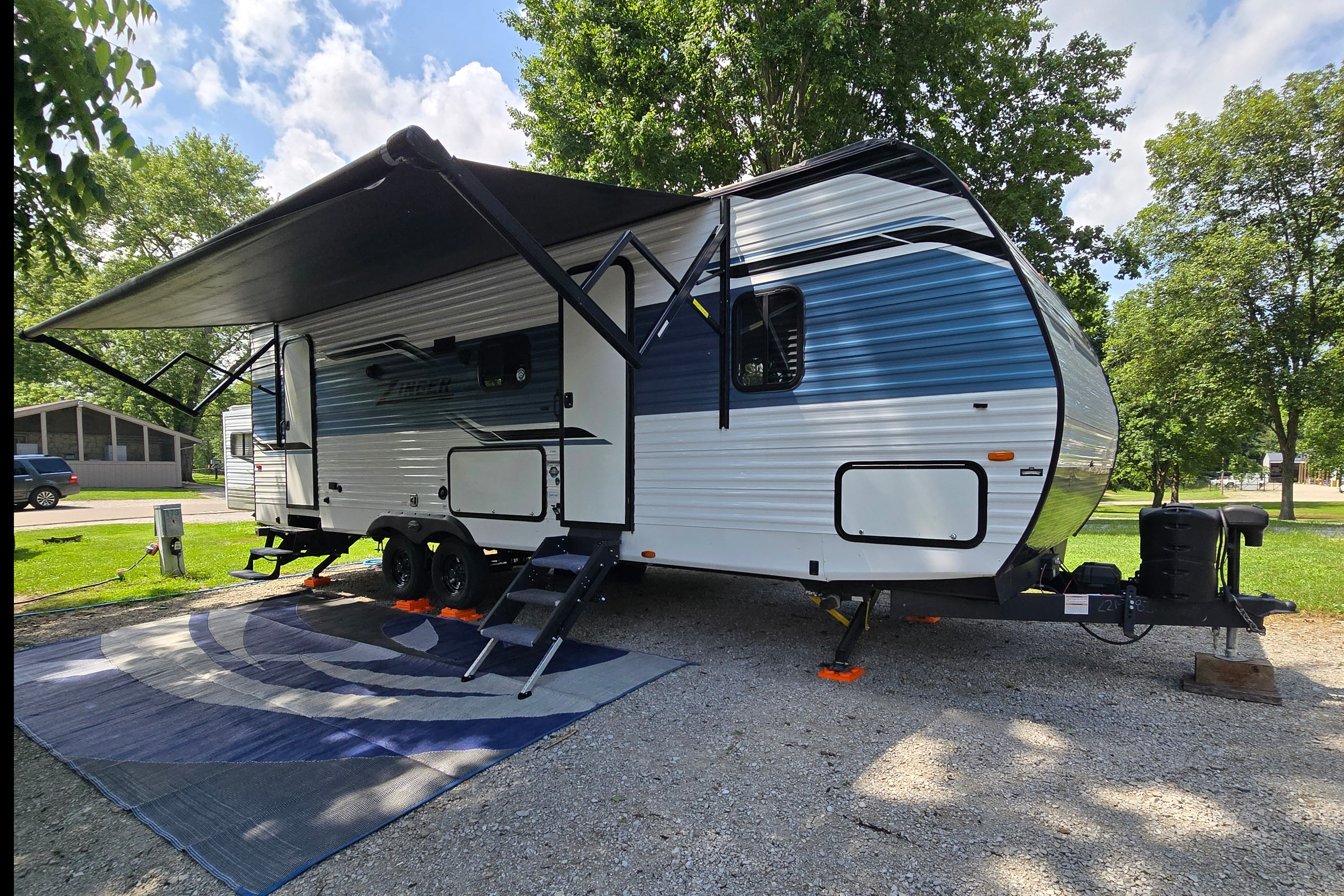 Wanderlust Signatures LLC Crossroads Zinger