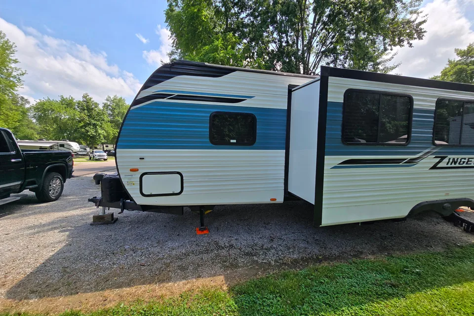 Wanderlust Signatures LLC Crossroads Zinger