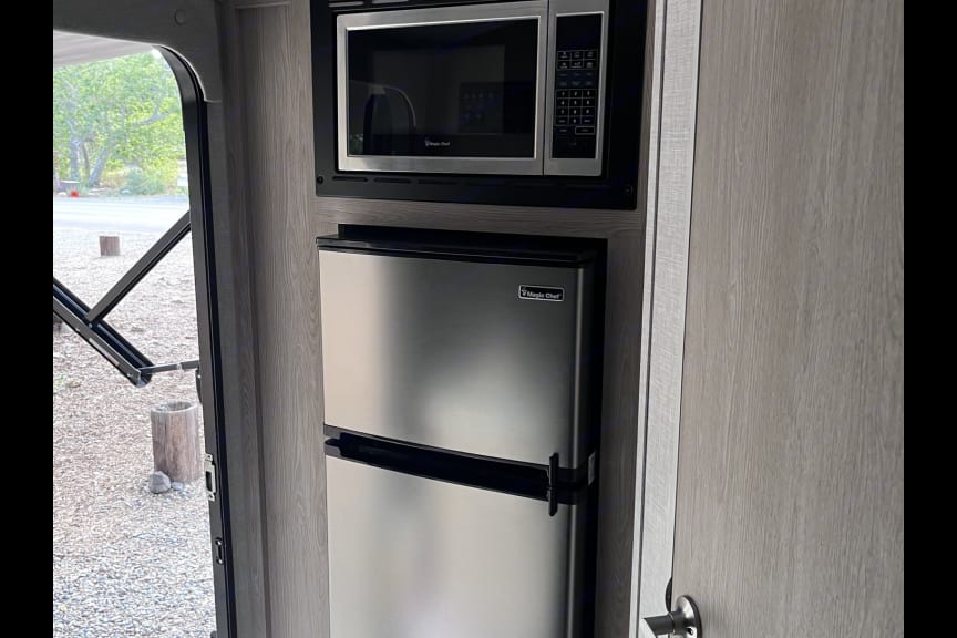 Forest River Geo Pro G19FBS 20ft Travel Trailer | Lightweight | Hitch Included | Sleeps 3-4 | Irvine