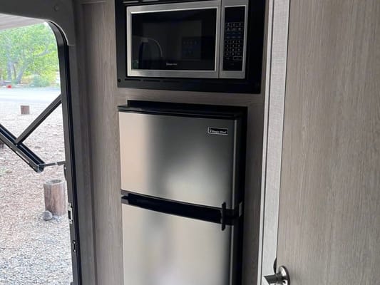 Forest River Geo Pro G19FBS 20ft Travel Trailer | Lightweight | Hitch Included | Sleeps 3-4 | Irvine