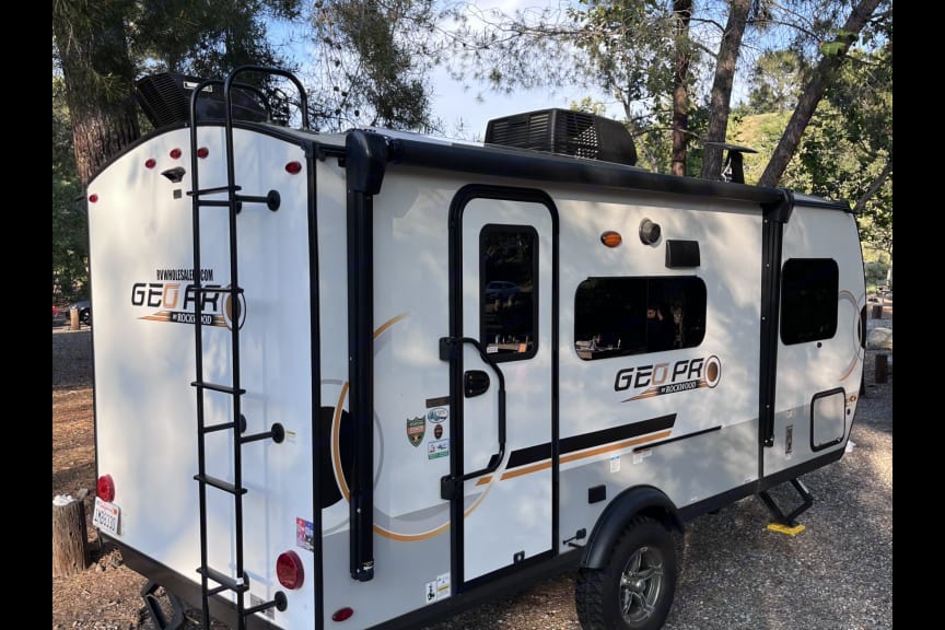 Forest River Geo Pro G19FBS 20ft Travel Trailer | Lightweight | Hitch Included | Sleeps 3-4 | Irvine