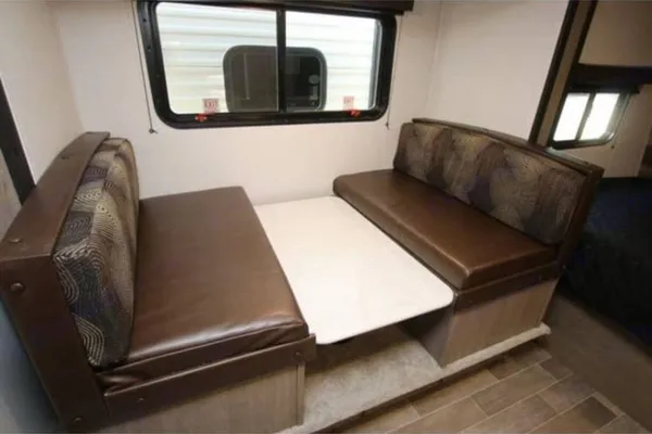 Hideout Trailer : Lightweight : Fully Equipped: Delivery Available ($85): No Prep Fee