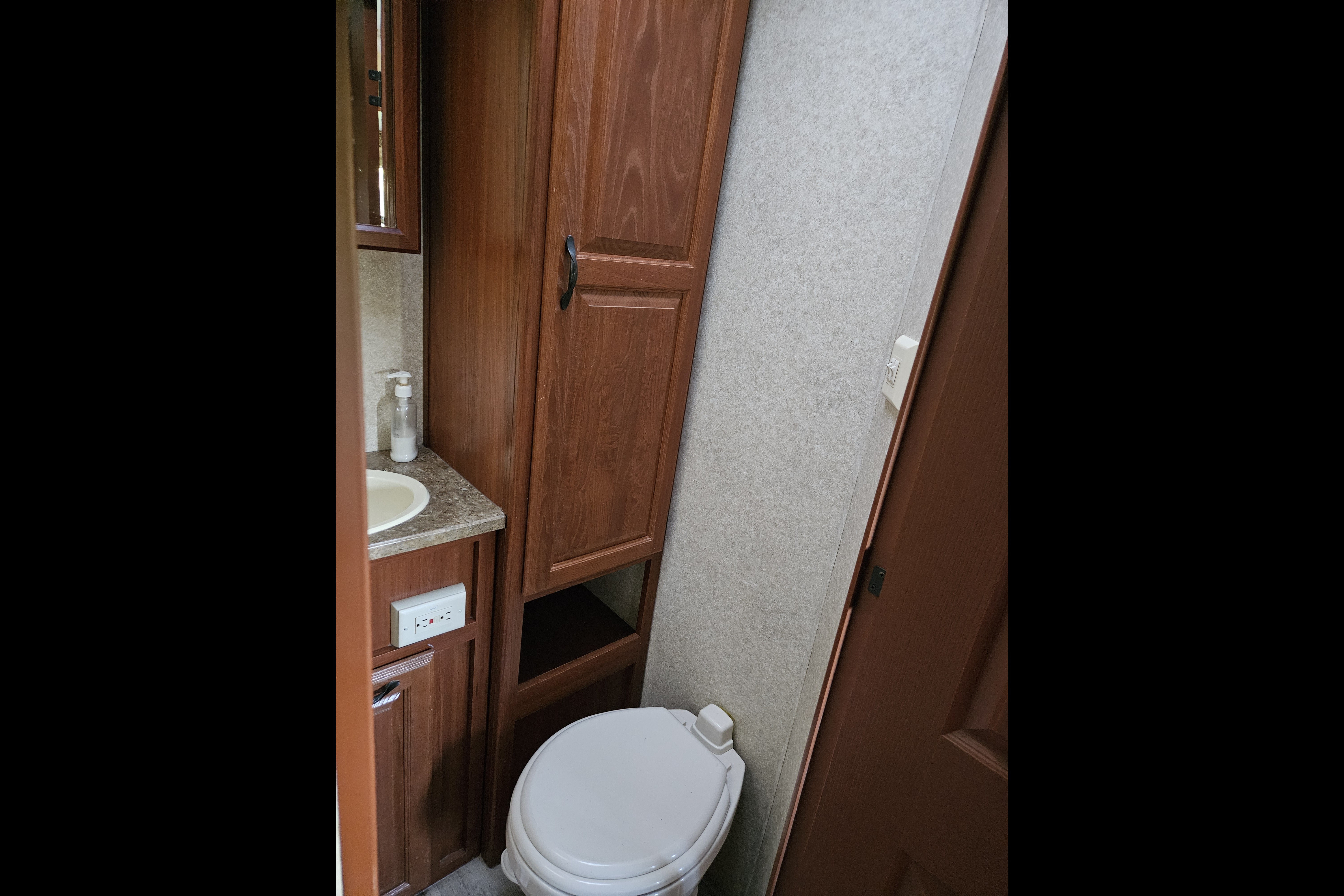 Gord's Outback 268 RL Travel Trailer