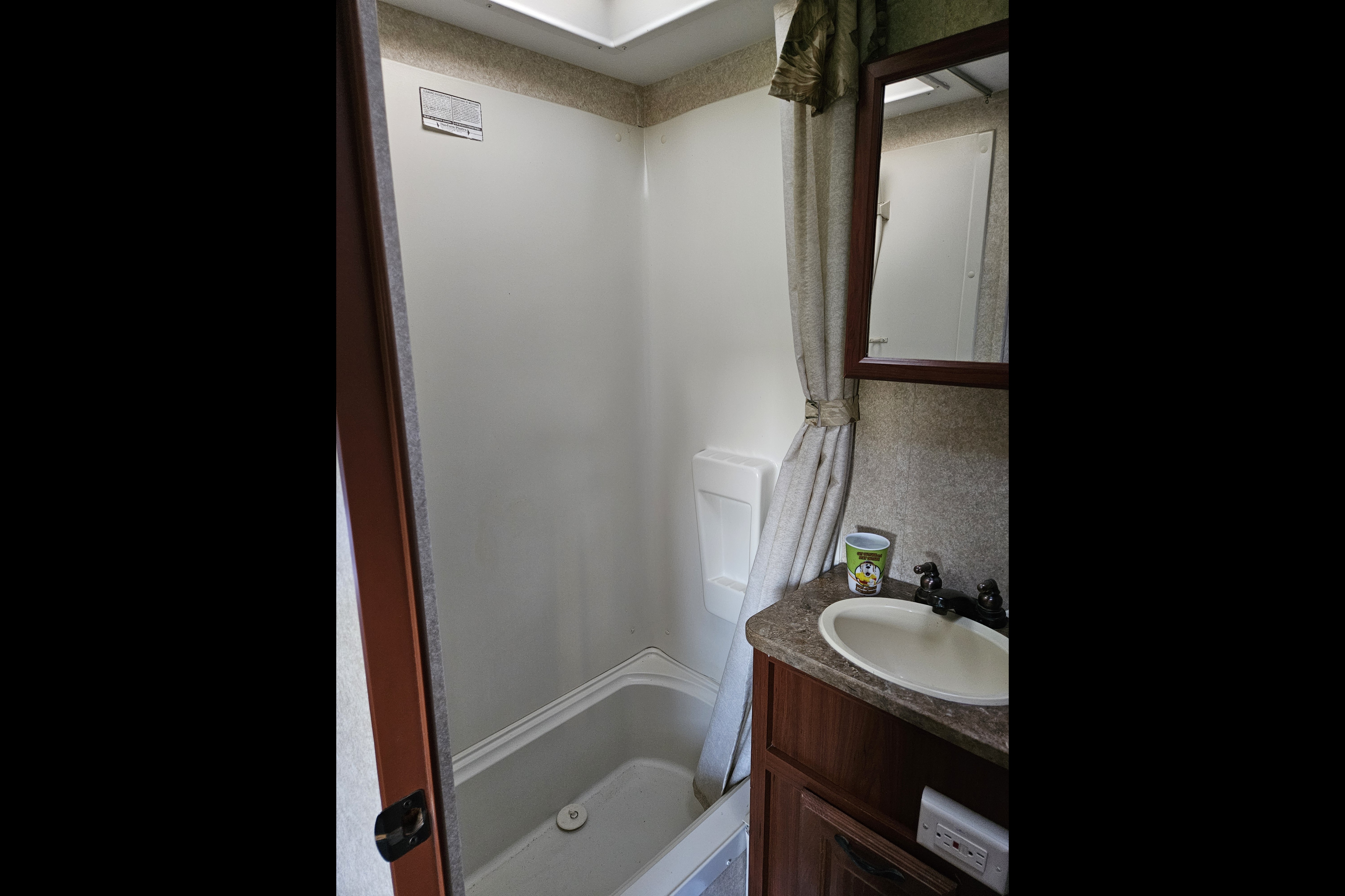 Gord's Outback 268 RL Travel Trailer