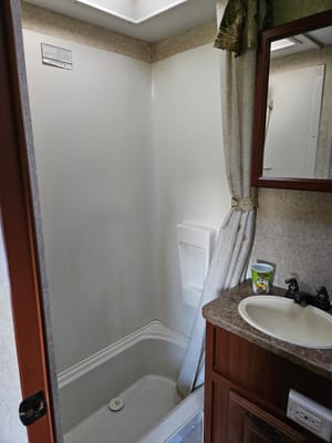 Gord's Outback 268 RL Travel Trailer