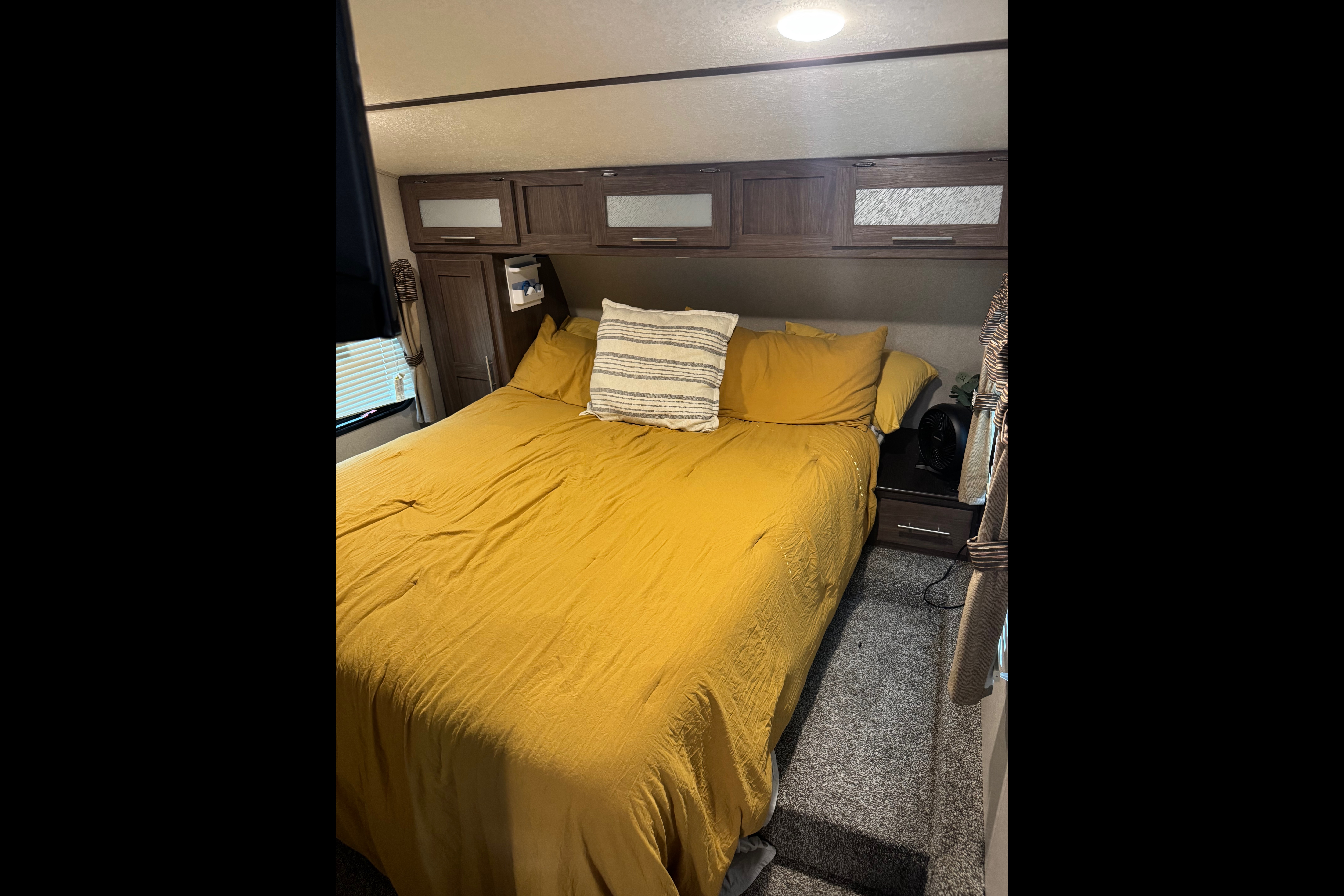 Keystone Hideout Fifth Wheel bunkhouse!