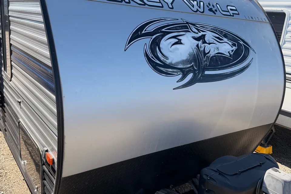 Smitty's Grey Wolf Sleeps Six