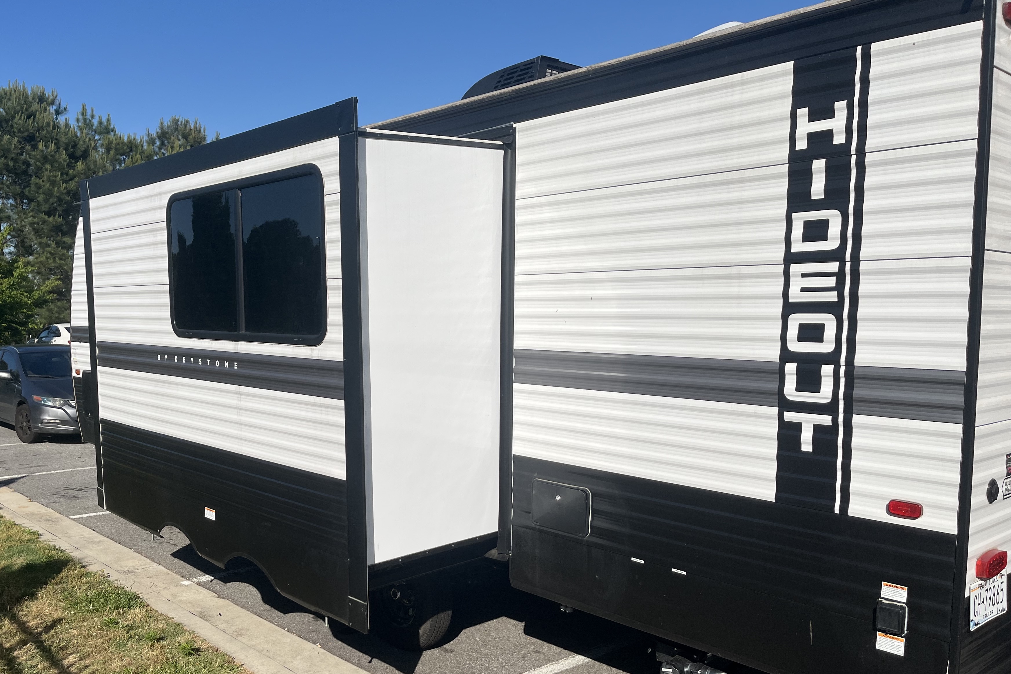 Kamar's Keystone Hideout Travel Trailer