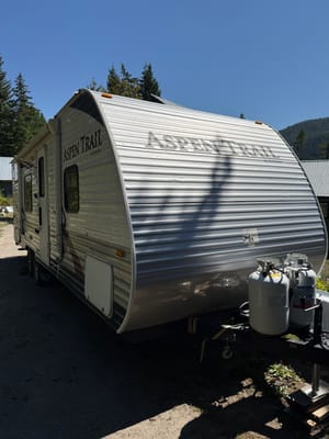 Dave's Aspen Trail 2710 BH Travel Trailer