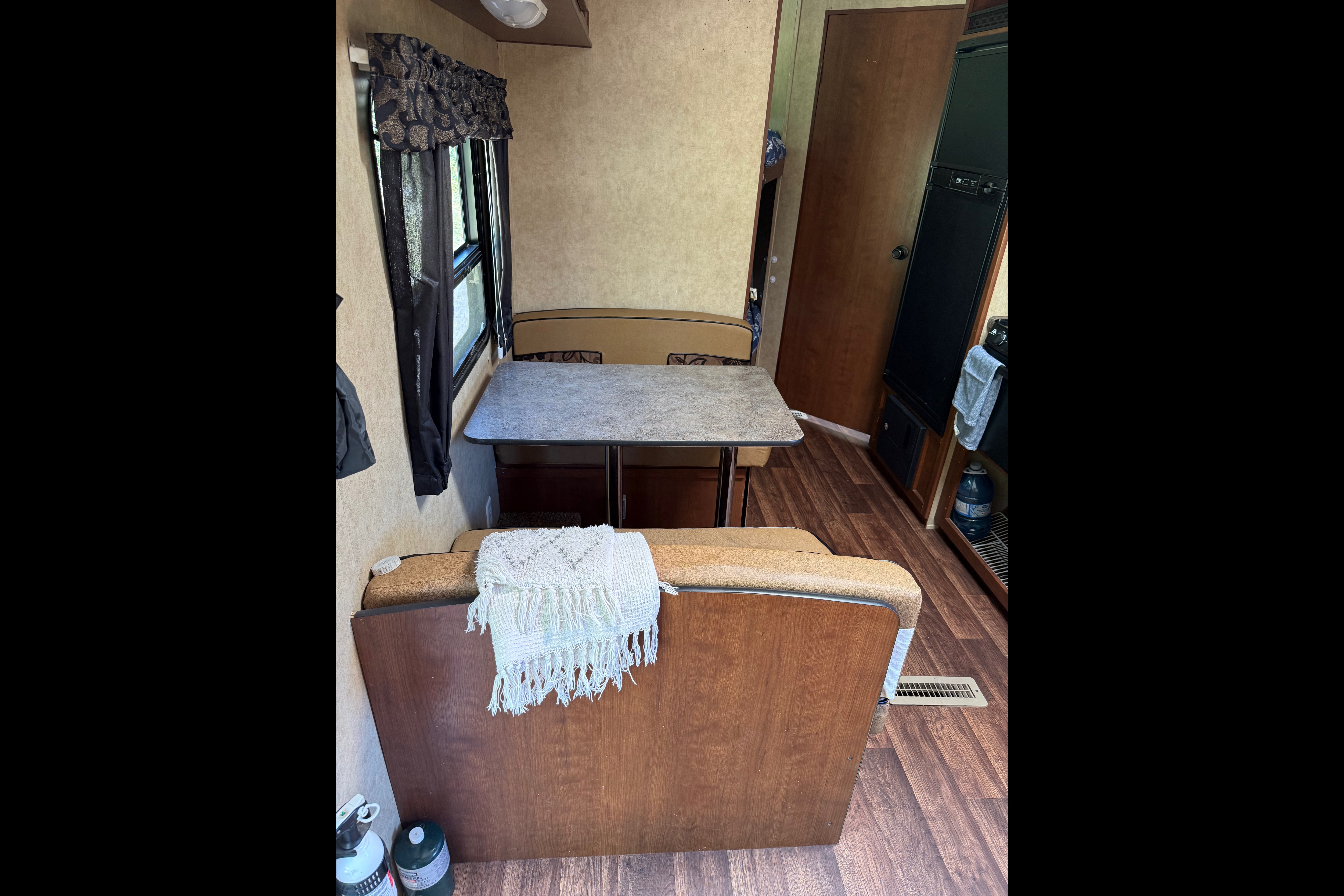 Dave's Aspen Trail 2710 BH Travel Trailer