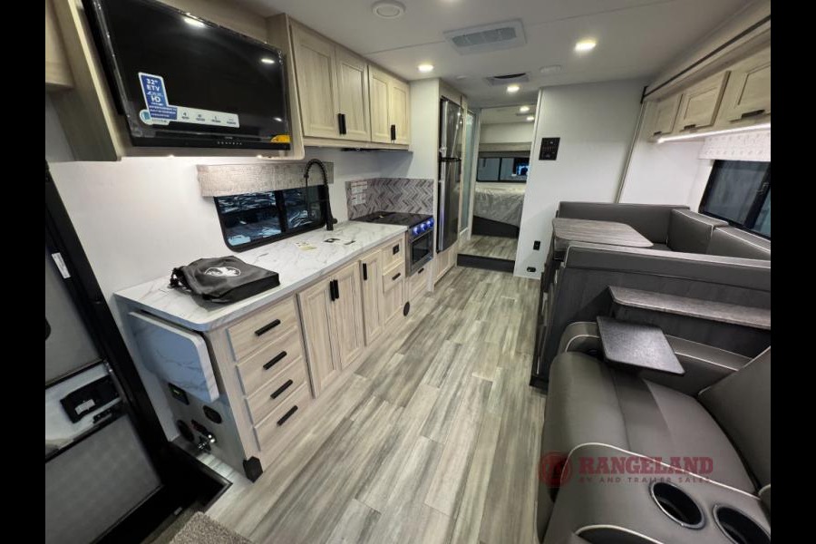 Forest River Sunseeker 3010DS 30 Class C
