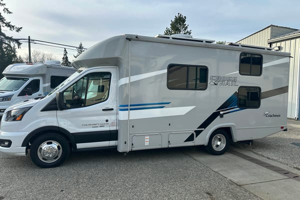 GM's Coachmen Cross Trail 20BHTA Class C