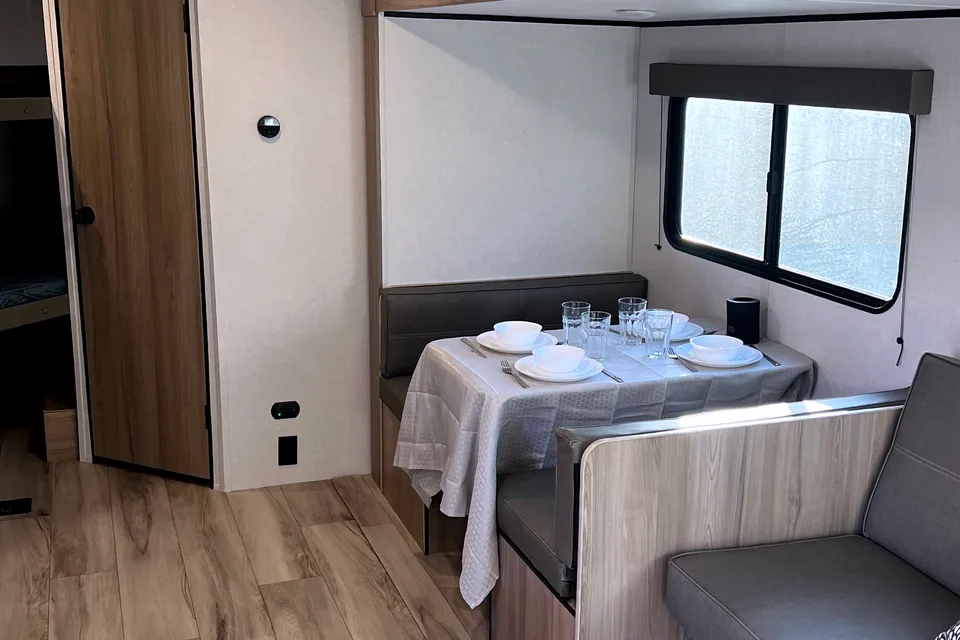 Adrenaline Keystone COLEMAN 25B Travel Trailer