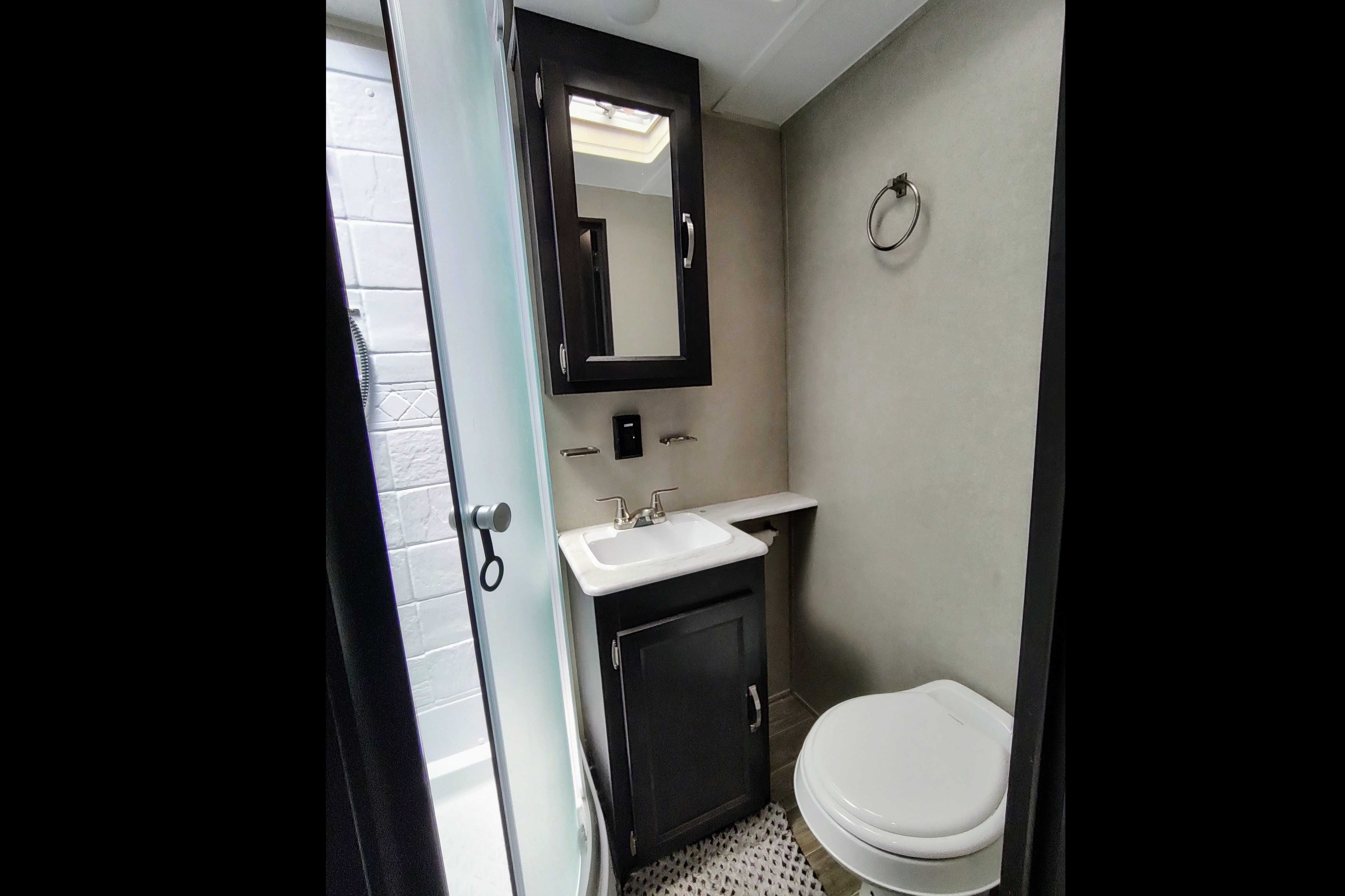 Family friendly - 2020 Palomino Puma Travel Trailer