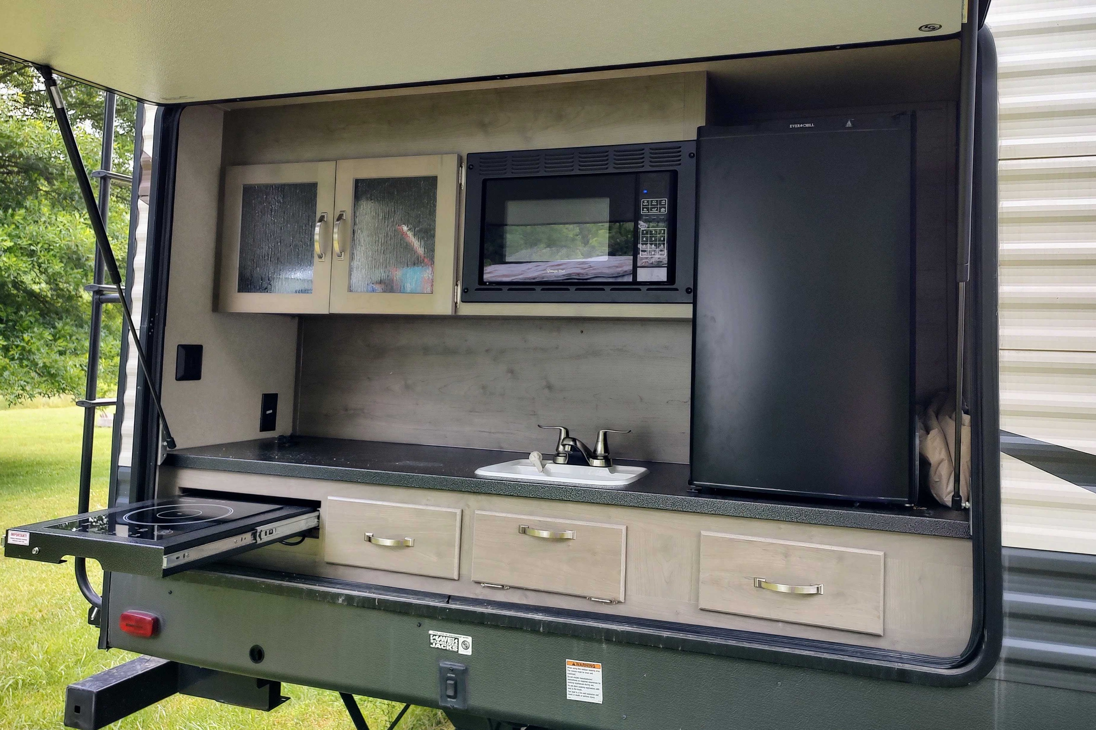Family friendly - 2020 Palomino Puma Travel Trailer