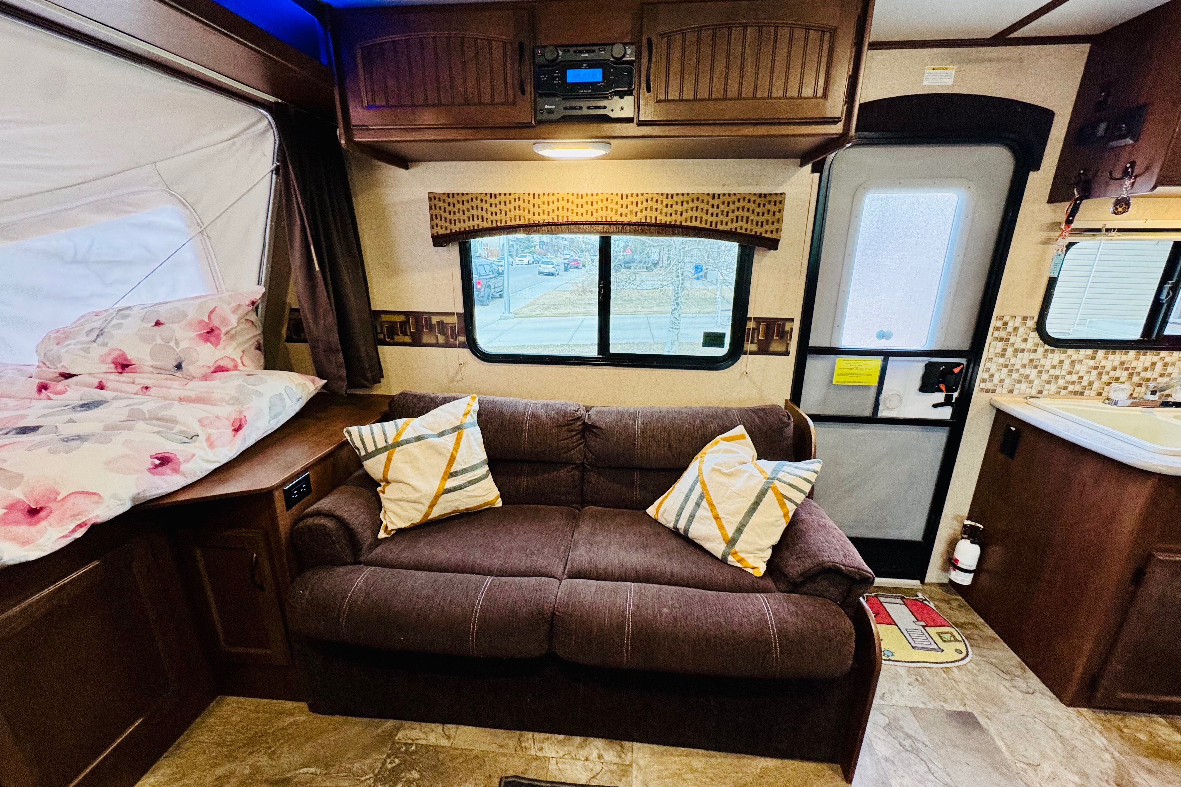 Sleeps 10 | 55” Theater Projector | SUV Towable Jayco X23F Hybrid Trailer | Starlink WiFi Available | Kids and Pets Friendly