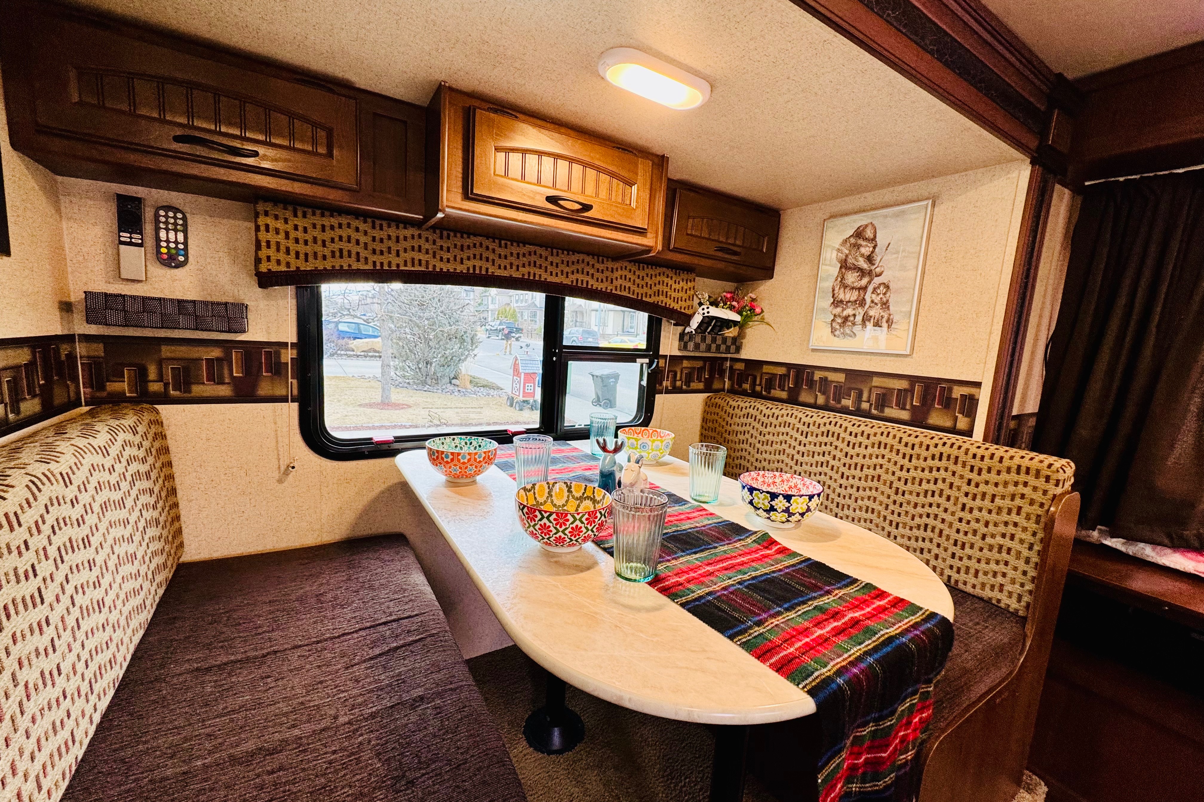Sleeps 10 | 55” Theater Projector | SUV Towable Jayco X23F Hybrid Trailer | Starlink WiFi Available | Kids and Pets Friendly