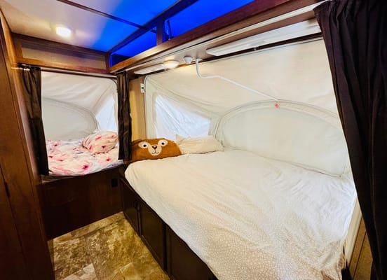 Sleeps 10 | 55” Theater Projector | SUV Towable Jayco X23F Hybrid Trailer | Starlink WiFi Available | Kids and Pets Friendly