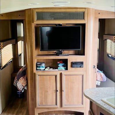 Our Happy Place - Shadow Cruiser 279 DBS Travel Trailer