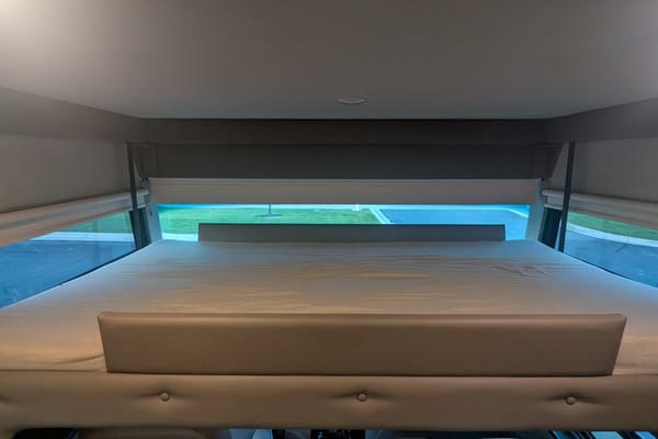 Family-ready Class A - Bunk beds, Solar power, Pet Friendly Jayco Alante 29F