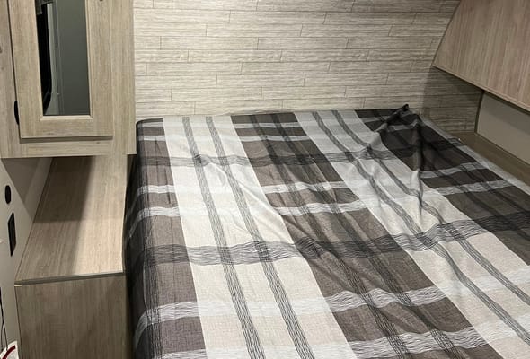 Family Bunkhouse with Outside Grill