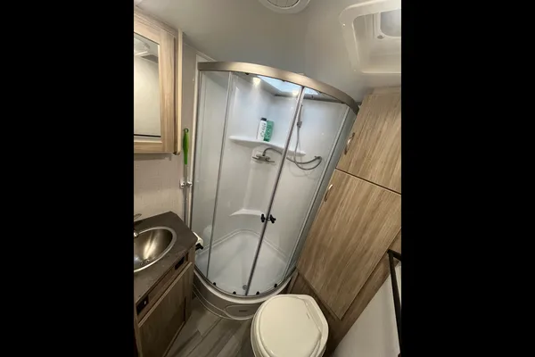 Winnebago Minnie Winnie