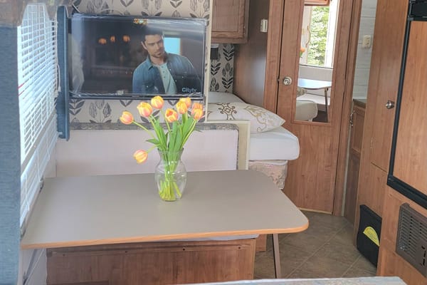 GLAMPING MADE Easy (pet friendly)