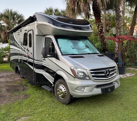 Travel in Class Mercedes-Benz Isata3 Class C