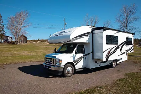 ## 🚐 Location VR familial – Jayco Redhawk Classe C 24 pi | Canada & États-Unis (USA)