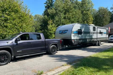 Luxury Family Bunkhouse RV | Sleeps 8–10 | We Deliver to Muskoka & Georgian Bay
