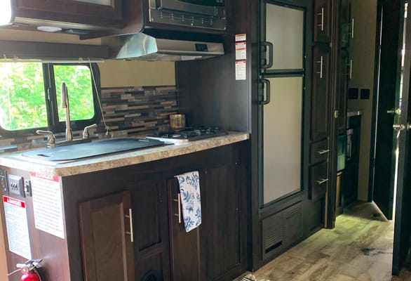 Hickey’s Forest River XLR Hyperlite Toy Hauler