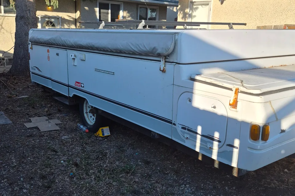 Shannon's Fleetwood Utah Tent Trailer