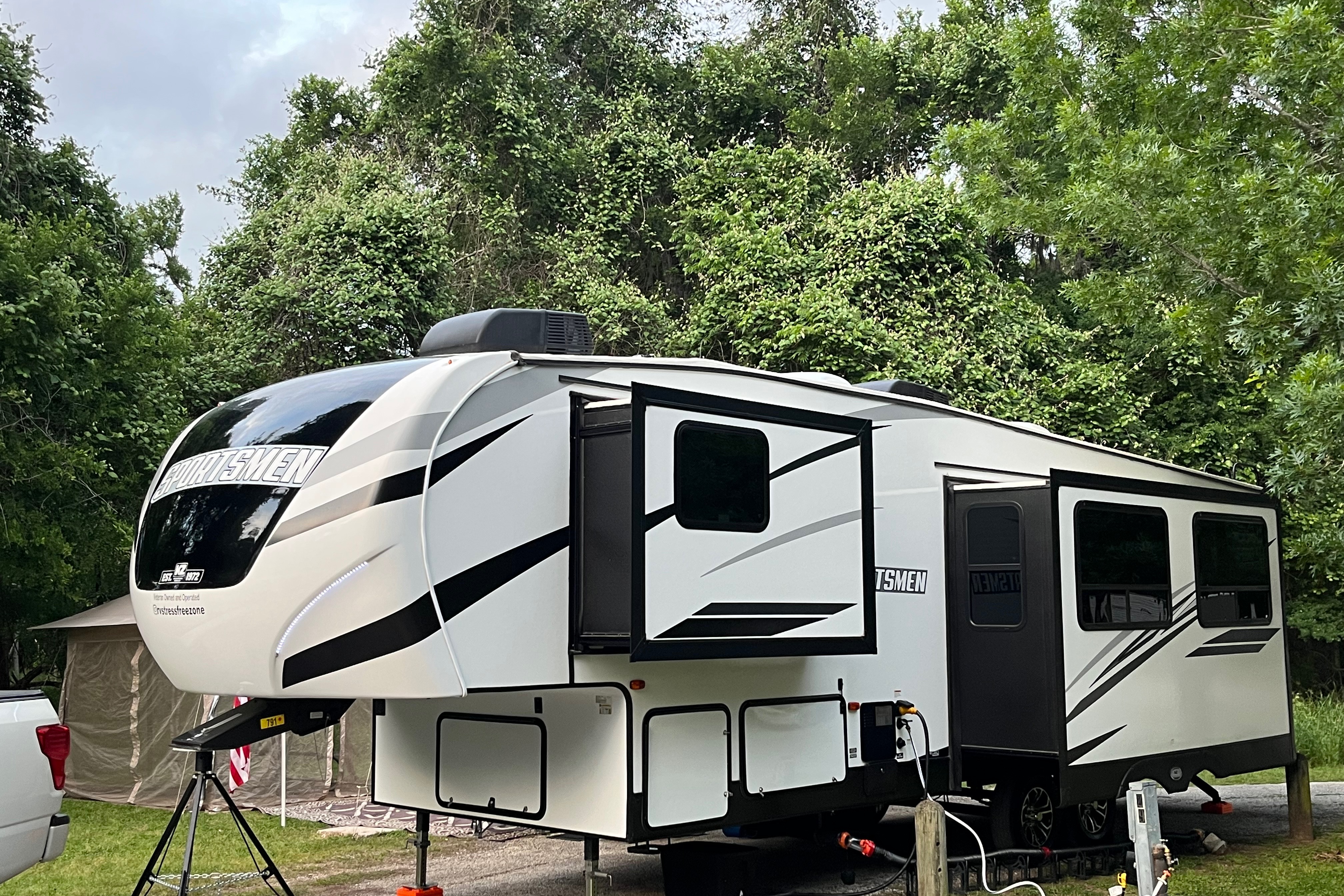 Felix's KZ Sportsmen 292bhk Fifth Wheel