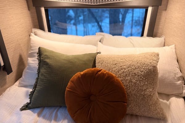 Le Refuge — Boho chic | 2022 | Simple, confortable & prêt à partir 🌿