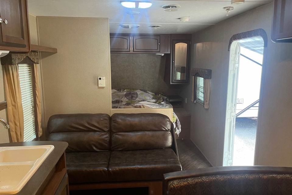 Chicago Dutchmen 255RB Travel Trailer