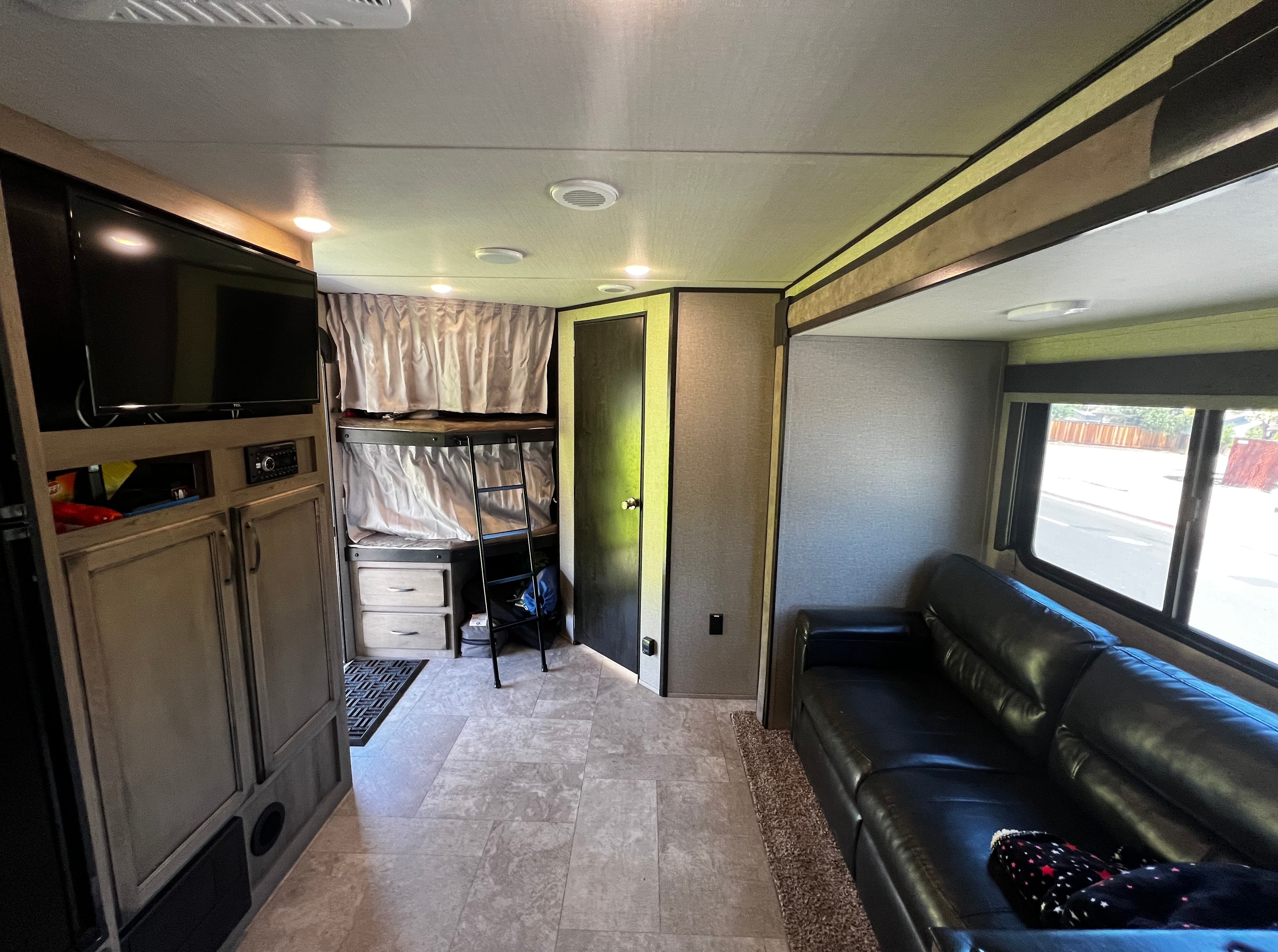 Brandon's Grand Design Bunkhouse
